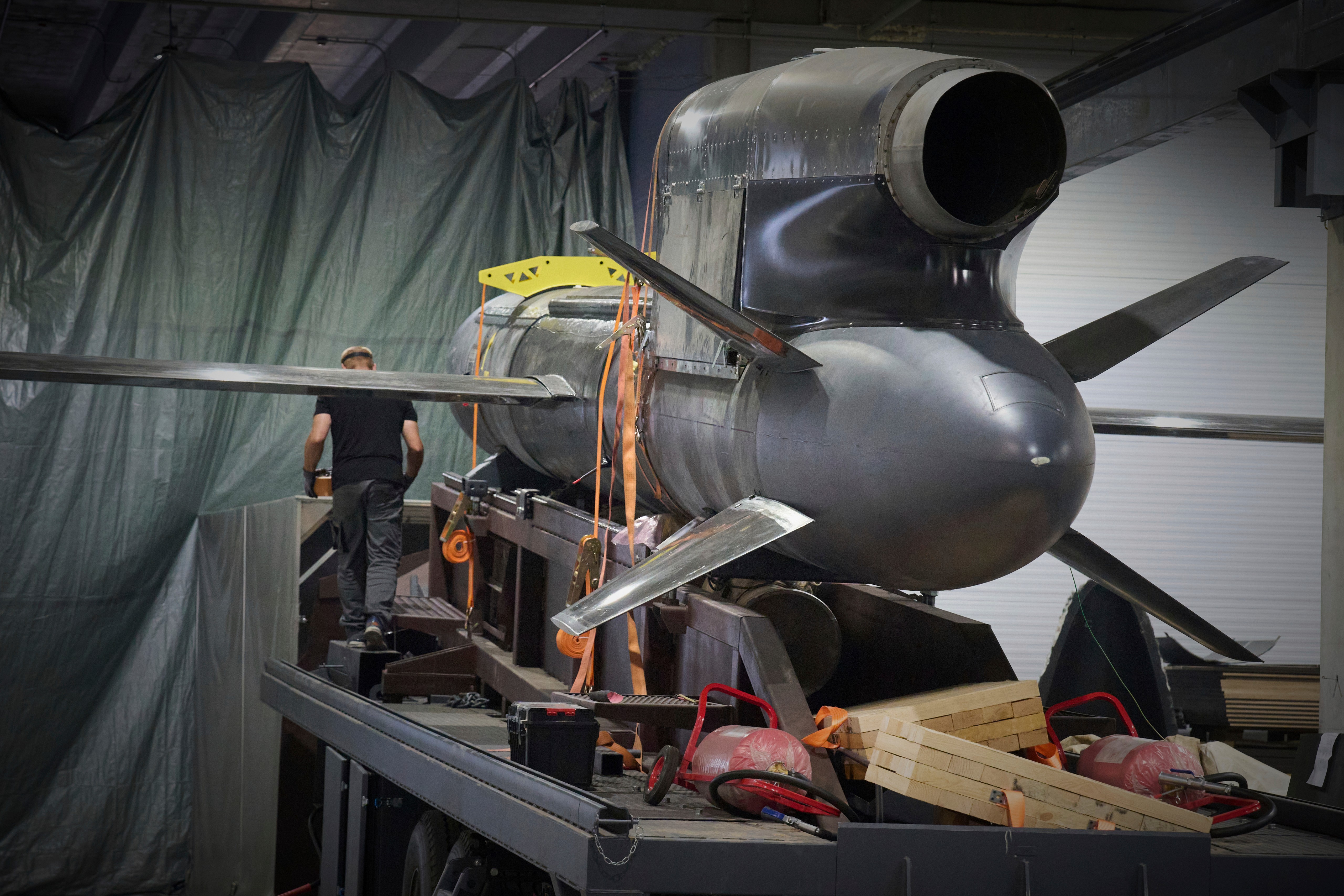 Sériová výroba strely Flamingo s plochou dráhou letu